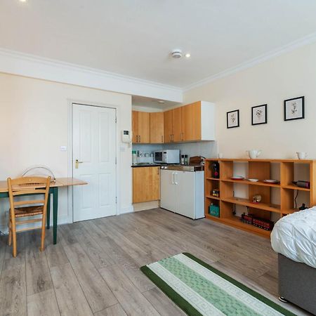 Elegant Art Deco Whole Apartment - 2Mins To Hyde Park, 8Mins To Bayswater, Nottinghill, Paddington Londen Buitenkant foto